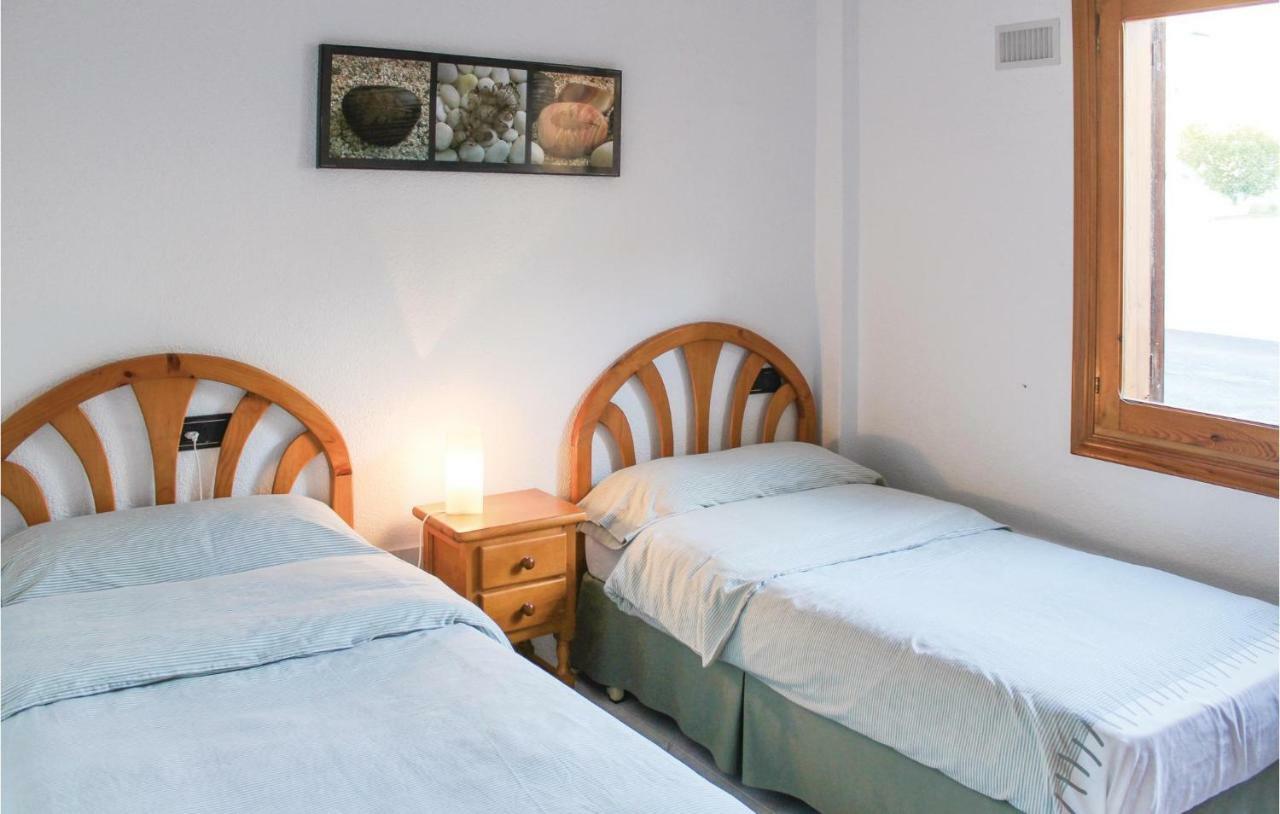 1 Bedroom Gorgeous Apartment In Rojales Ngoại thất bức ảnh